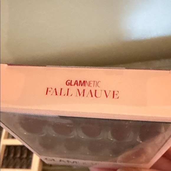 imPRESS Press-On Nails - Pink and Red Collection - Picture 8 of 14